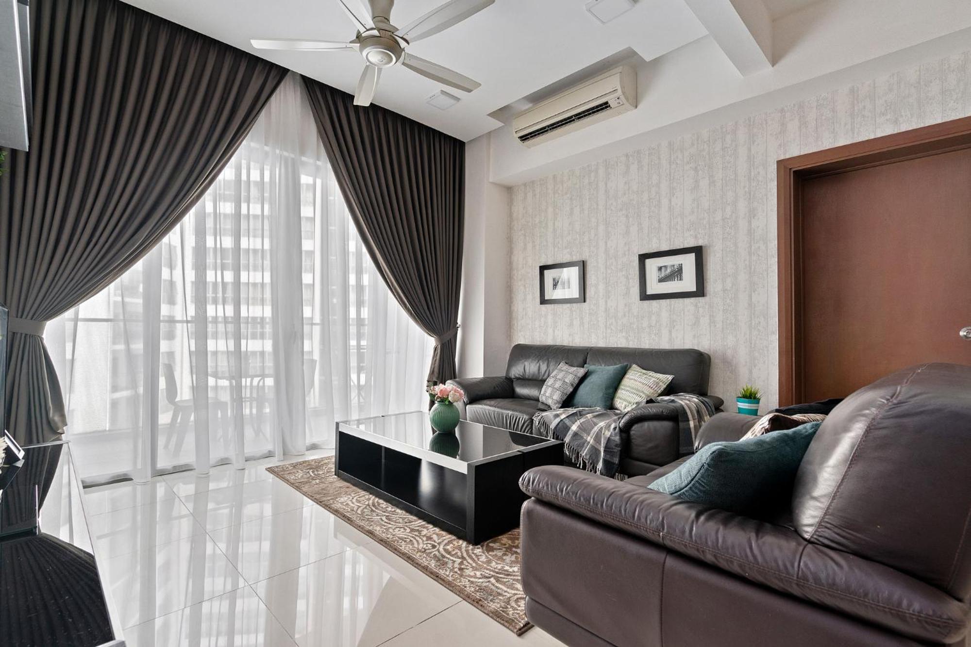 Naibnb In Regalia Residence Kuala Lumpur Exterior photo